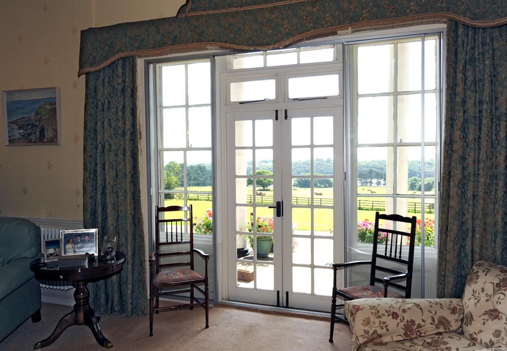 Boulston Manor Guest House Haverfordwest Eksteriør bilde