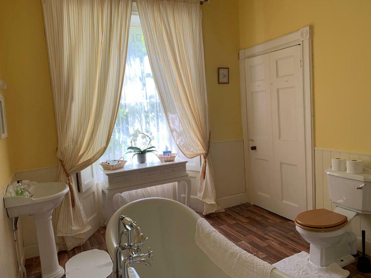 Boulston Manor Guest House Haverfordwest Eksteriør bilde